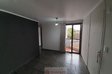 Apartamento &agrave; venda - 48m&sup2; - Centro