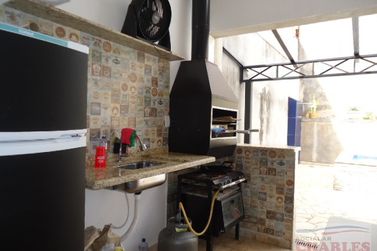 Casa &agrave; venda - 251m&sup2; - Centro