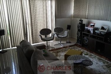 Casa &agrave; venda - 10m&sup2; - Centro