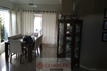Casa &agrave; venda - 10m&sup2; - Centro
