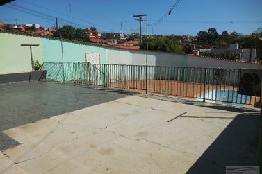 Casa &agrave; venda - 225m&sup2; - Centro