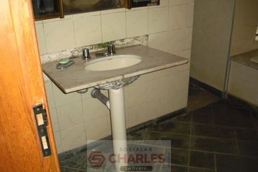 S&iacute;tio &agrave; venda - 220m&sup2; - Centro