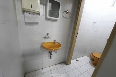 Sal&atilde;o Comercial para alugar - 30m&sup2; - Centro