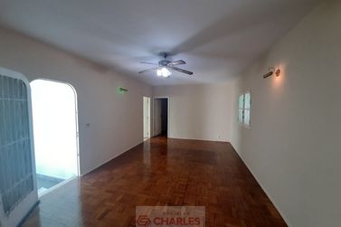 Casa &agrave; venda - 197m&sup2; - Centro