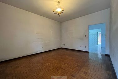 Casa &agrave; venda - 253m&sup2; - Centro