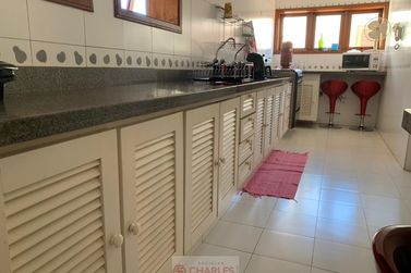 Casa &agrave; venda - 400m&sup2; - Centro