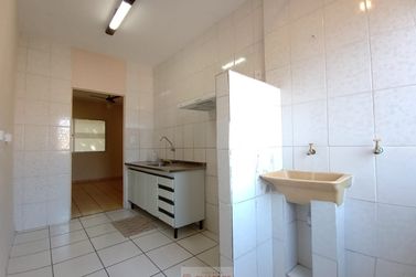 Apartamento para alugar - 46m&sup2; - Centro