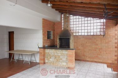 Casa &agrave; venda - 243m&sup2; - Centro