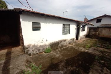 Casa para alugar - 35m&sup2; - Centro