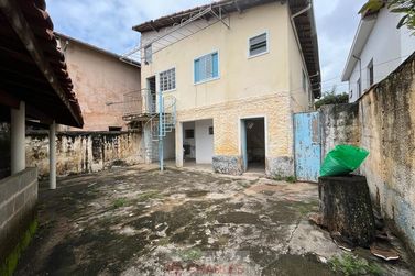 Casa &agrave; venda - 110m&sup2; - Centro