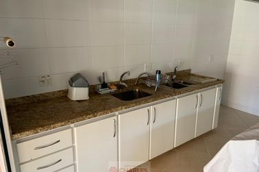 S&iacute;tio &agrave; venda - 800m&sup2; - Centro