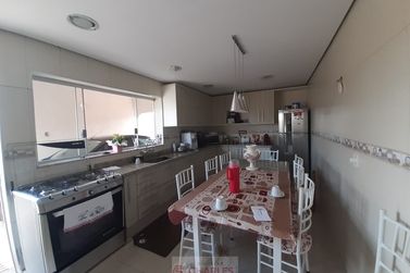 Casa &agrave; venda - 160m&sup2; - Centro