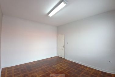 Sal&atilde;o Comercial para alugar - 20m&sup2; - Centro