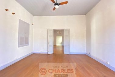 Casa para alugar - 336m&sup2; - Centro