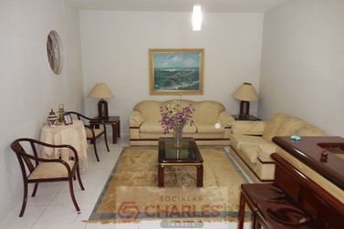 Casa &agrave; venda - 313m&sup2; - Centro
