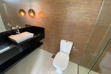 Casa &agrave; venda - 245m&sup2; - Centro