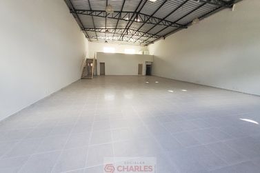 Sal&atilde;o Comercial para alugar - 302m&sup2; - Centro