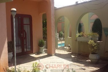 Casa &agrave; venda - 10m&sup2; - Centro