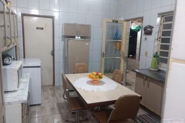 Casa &agrave; venda - 110m&sup2; - Centro
