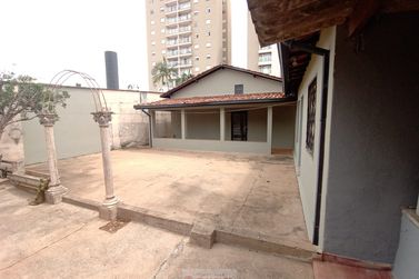Casa para alugar - 292m&sup2; - Centro