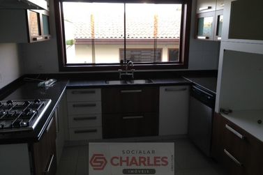 Casa &agrave; venda - 800m&sup2; - Centro