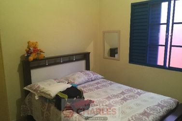 Casa &agrave; venda - 200m&sup2; - Centro