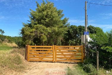 S&iacute;tio &agrave; venda - 640m&sup2; - Centro