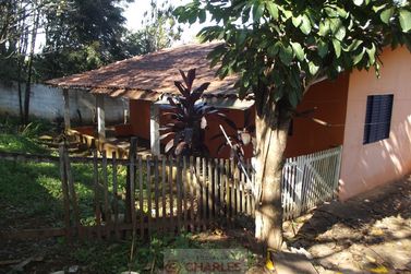 S&iacute;tio &agrave; venda - 110m&sup2; - Centro