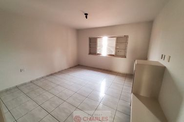 Casa &agrave; venda - 444m&sup2; - Centro