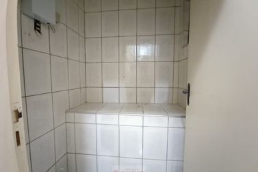 Sal&atilde;o Comercial para alugar - 70m&sup2; - Centro