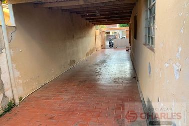 Casa &agrave; venda - 261m&sup2; - Centro