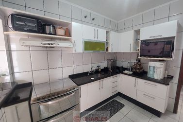 Casa &agrave; venda - 210m&sup2; - Centro