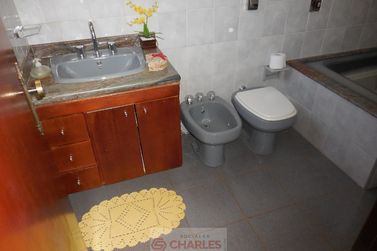 Casa &agrave; venda - 356m&sup2; - Centro