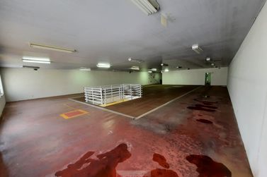 Sal&atilde;o Comercial para alugar - 777m&sup2; - Centro