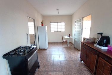 Casa &agrave; venda - 132m&sup2; - Centro