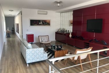 Casa para alugar - 541m&sup2; - Centro