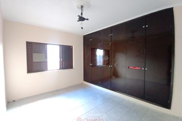 Casa para alugar - 217m&sup2; - Centro