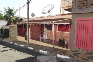 Casa &agrave; venda - 348m&sup2; - Centro