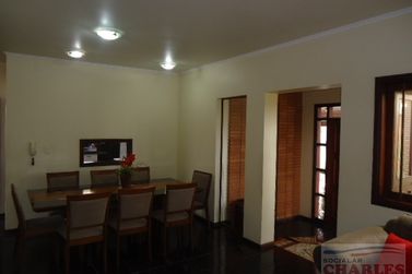 Casa &agrave; venda - 283m&sup2; - Centro
