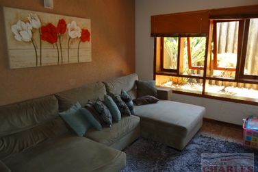 Casa &agrave; venda - 302m&sup2; - Centro