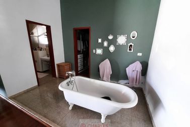 Casa para alugar - 10m&sup2; - Centro