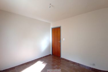Casa para alugar - 100m&sup2; - Centro