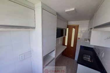 Apartamento para alugar - 48m&sup2; - Centro