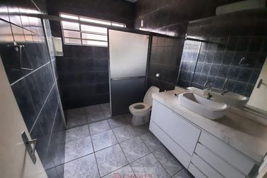 Casa &agrave; venda - 128m&sup2; - Centro