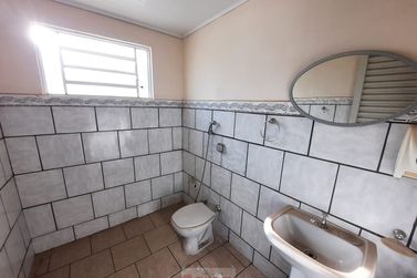 Sal&atilde;o Comercial para alugar - 26m&sup2; - Centro