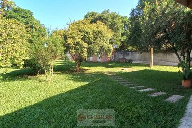 S&iacute;tio &agrave; venda - 300m&sup2; - Centro