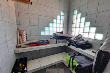 Casa para alugar - 10m&sup2; - Centro
