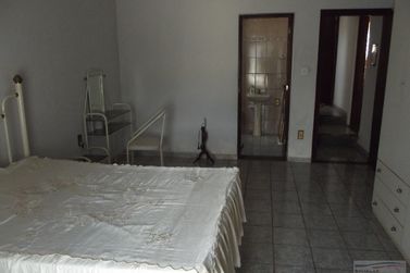 Casa &agrave; venda - 360m&sup2; - Centro