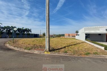 Terreno &agrave; venda - 10m&sup2; - Centro