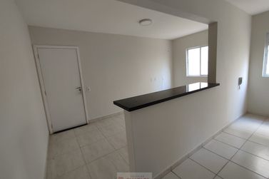 Apartamento para alugar - 54m&sup2; - Centro